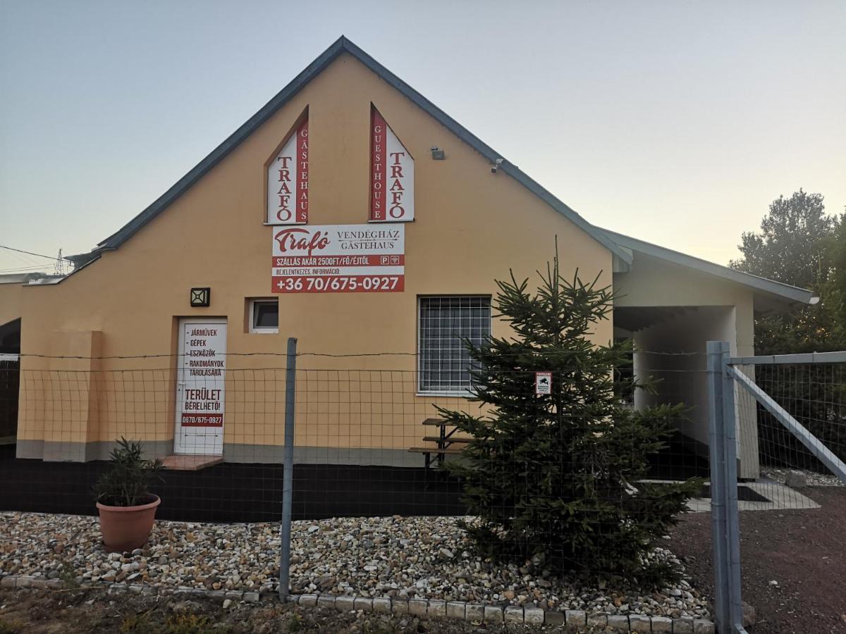 Vendégház Kalocsa Exterior foto